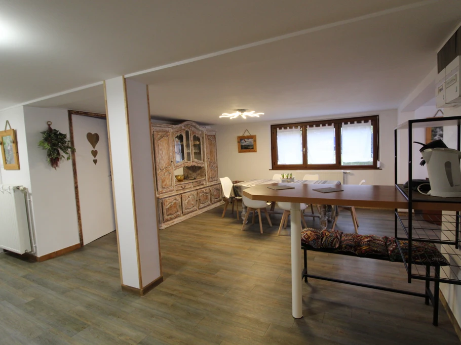 Salon/ séjour - Gîte La Moselotte à Saulxures-sur-Moselotte – Proche Lac & Voie Verte