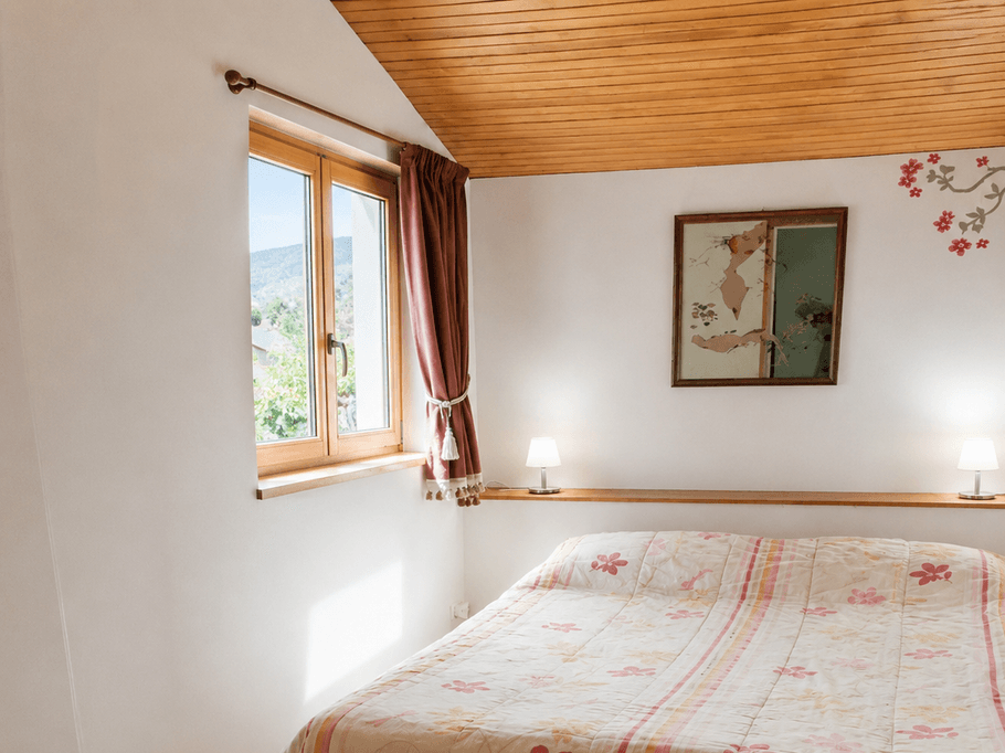 Bed (140 cm wide)