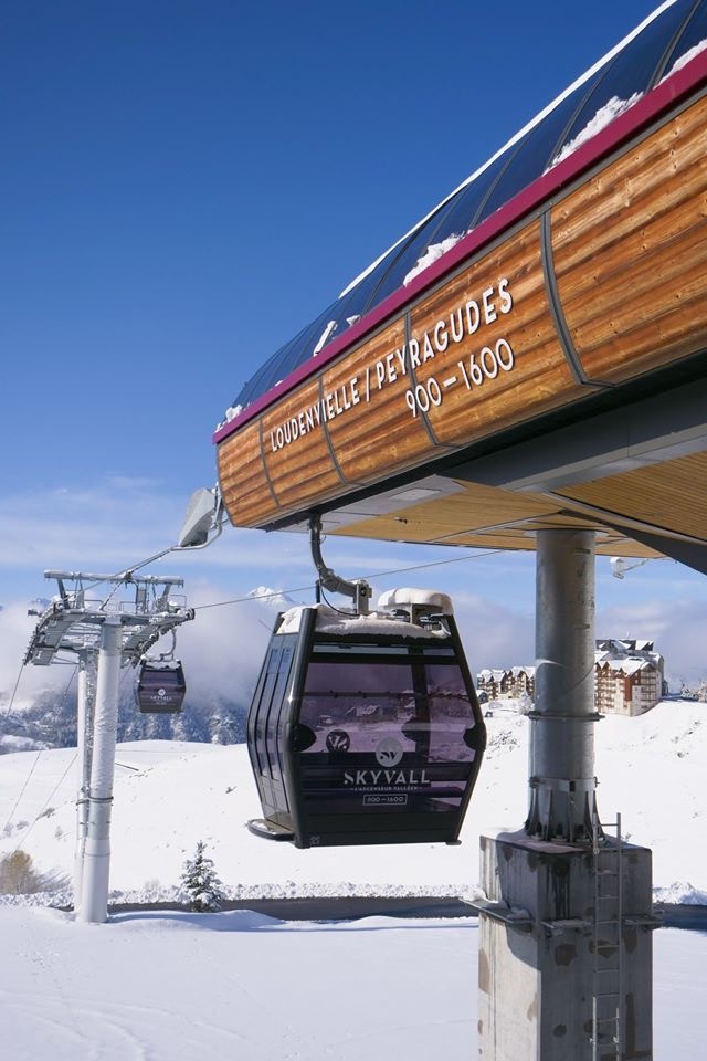 Le téléporté Skyvall qui relie le village de Loudenvielle à la station de ski de Peyragudes. 
Proche de notre location.