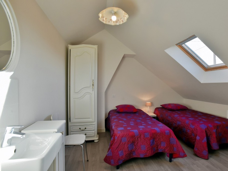 Chambre 2 lits 90 & point d'eau