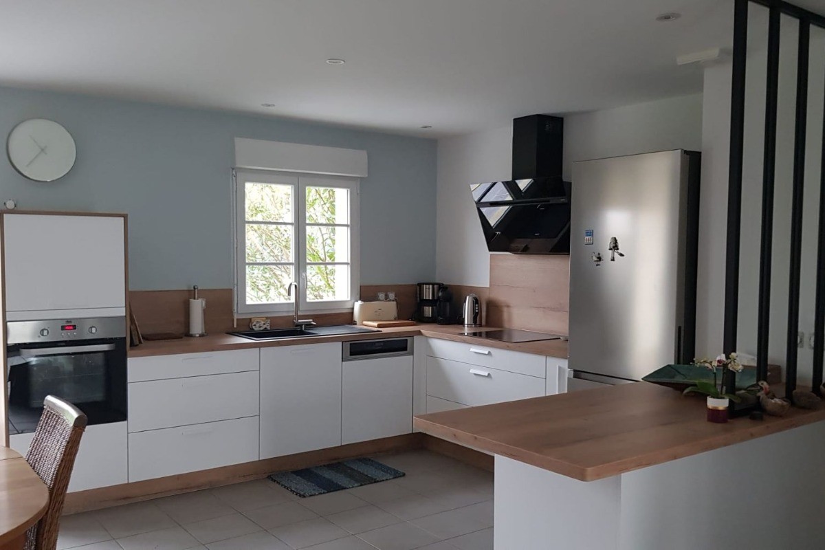 Cuisine de la maison de vacances LA LAURENTAISE pour 4 personnes près de Fouras et Châtelaillon-plage en Charente maritime