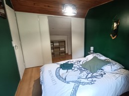 chambre double
grand dressing à disposition
