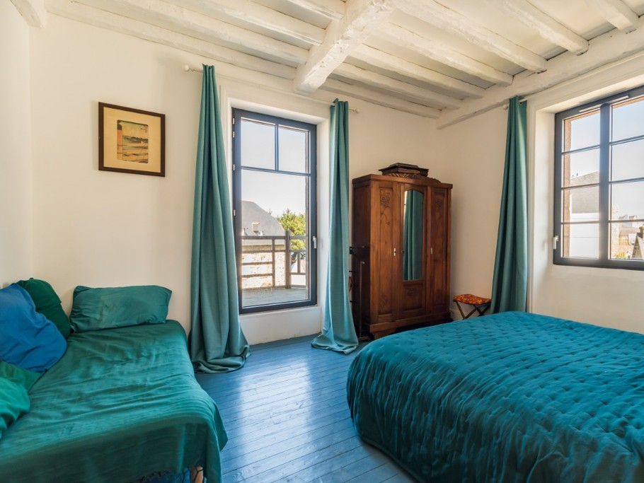 VILLA PERROSIENNE VUE MER - 12 personnes - PERROS-GUIREC - COTES D'ARMOR - BRETAGNE - chambre bleue 1er étage avec terrasse