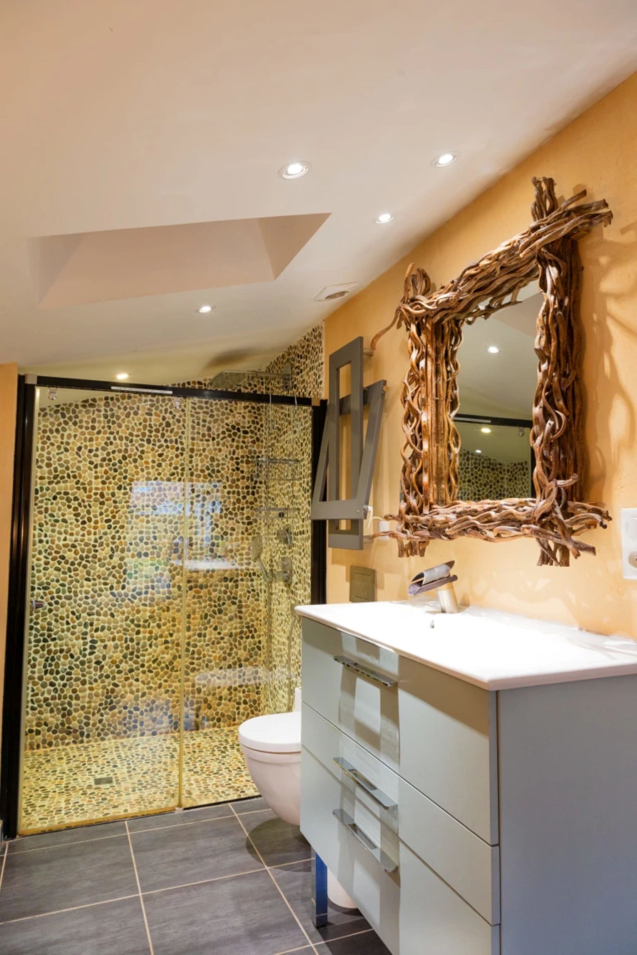 La salle d'eau parentale