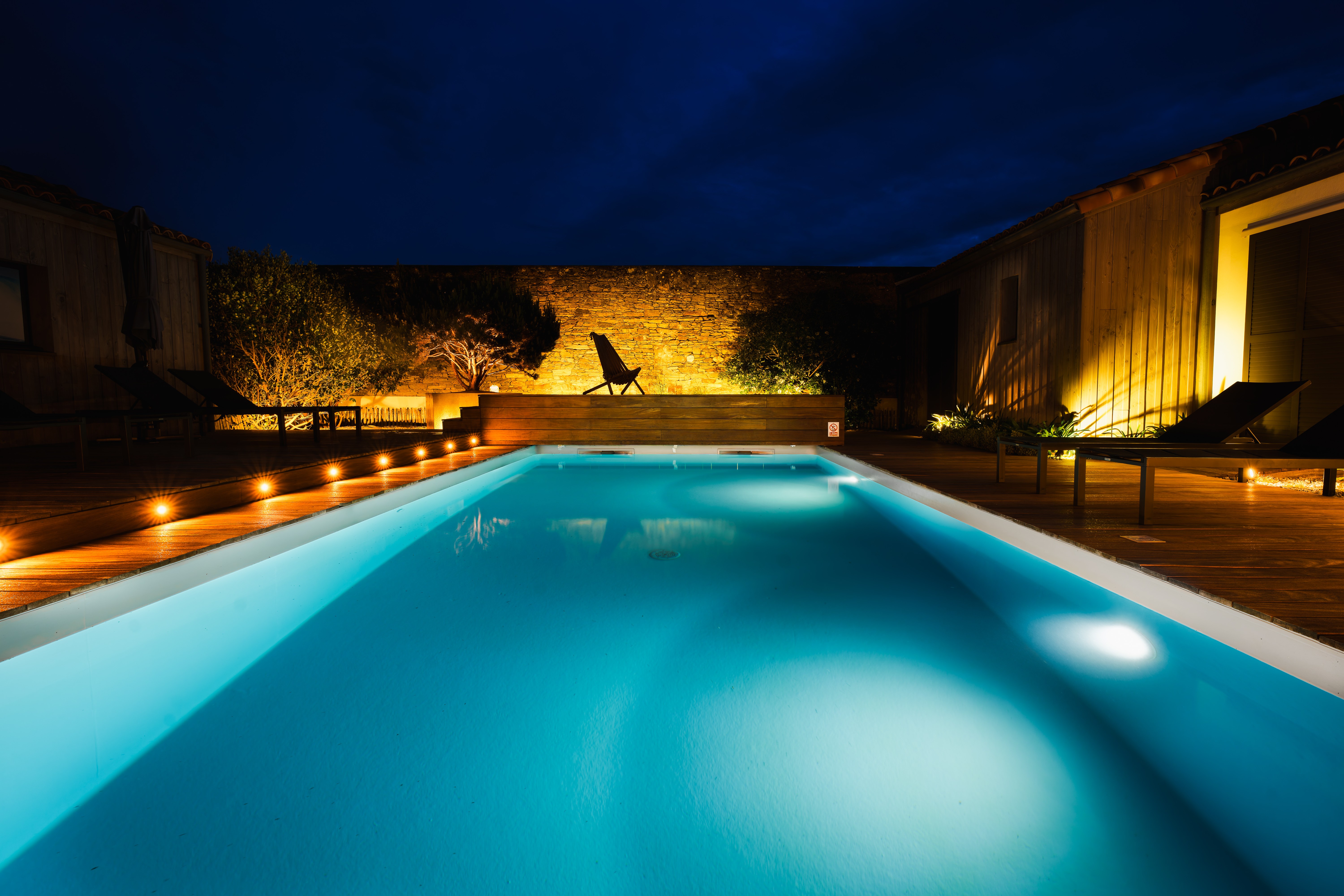 Night-lit swimming pool
