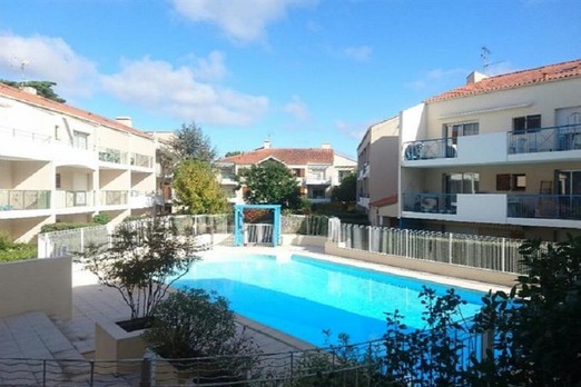 Résidence avec piscine non chauffée - Ouverte du 18/06 au 18/09