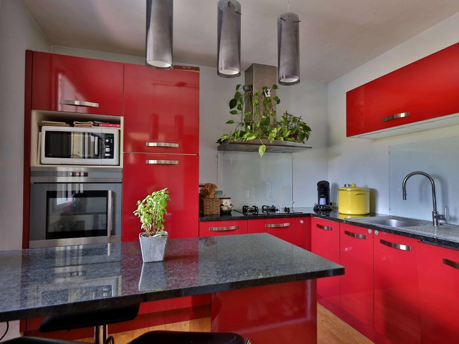 Maison Saint Priest eurexpo saint exupery location saisonnière courte et moyenne durée famille