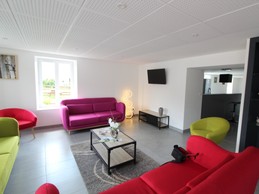 Salon - Gîte collectif La Ruche