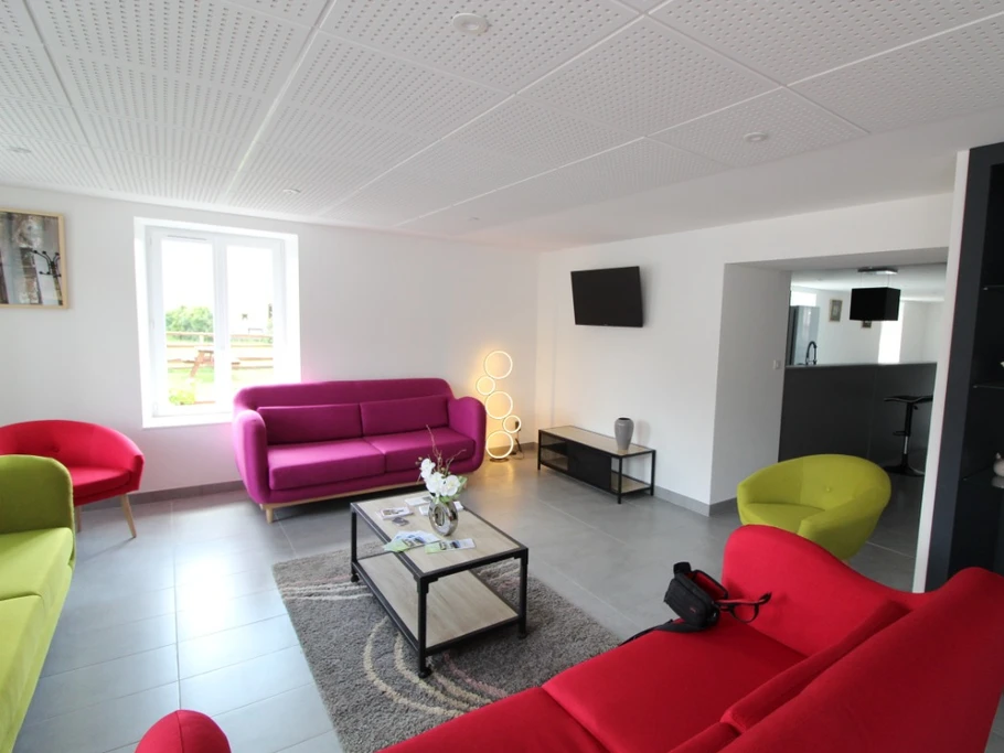 Salon - Gîte collectif La Ruche