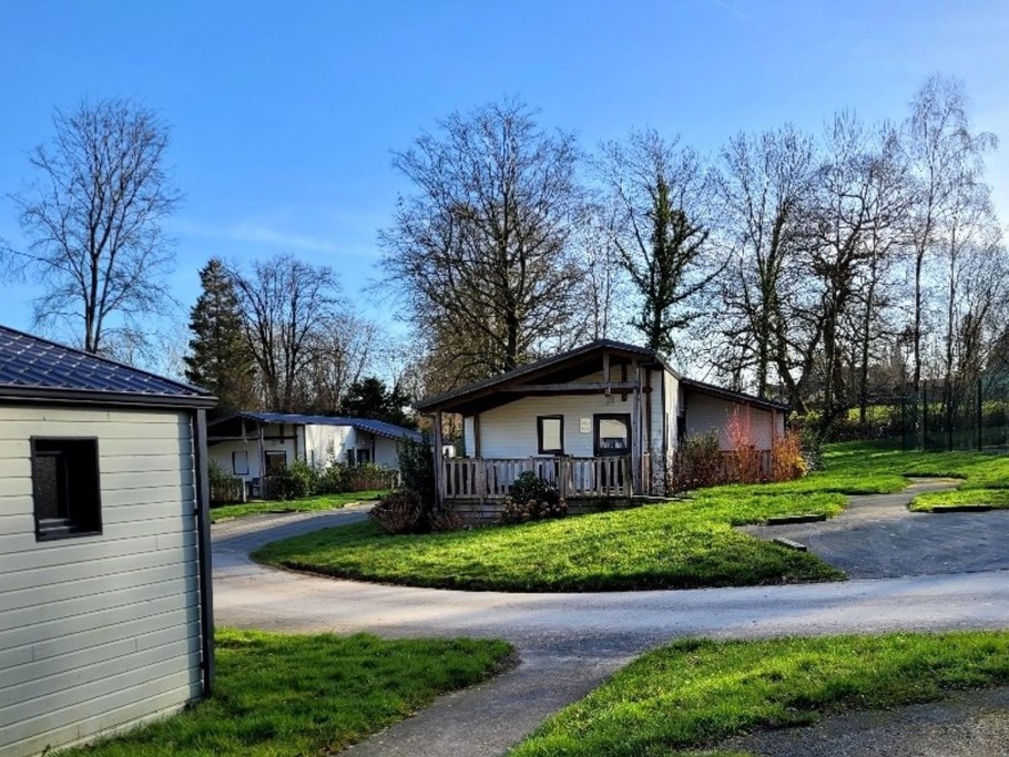 En famille, entre amis, en couple, en groupe, le Val de Landrouet est adapté à tous, pour de bons moments conviviaux, sereins et apaisants. Le domaine est idéal pour découvrir la Bretagne, se reposer et pratiquer des expériences sportives en haute saison