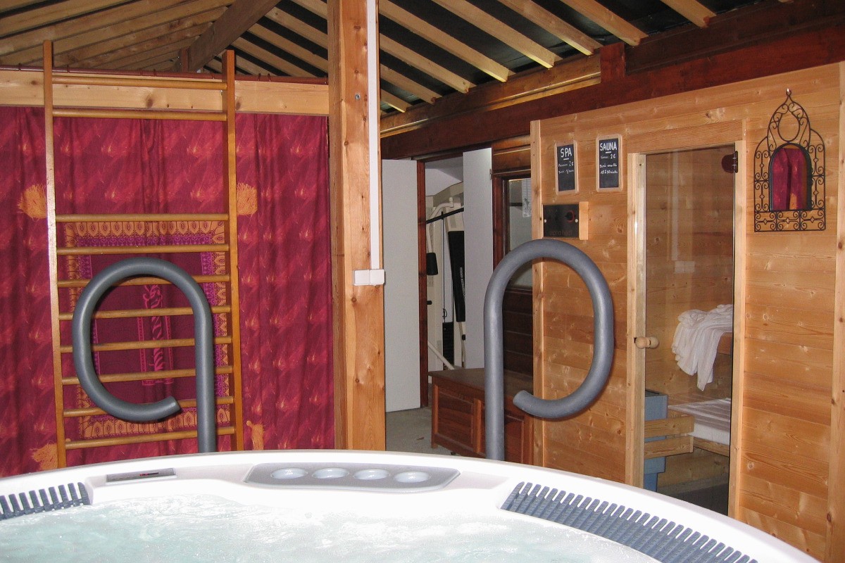 Sauna et Jacuzzi chez le propriétaire