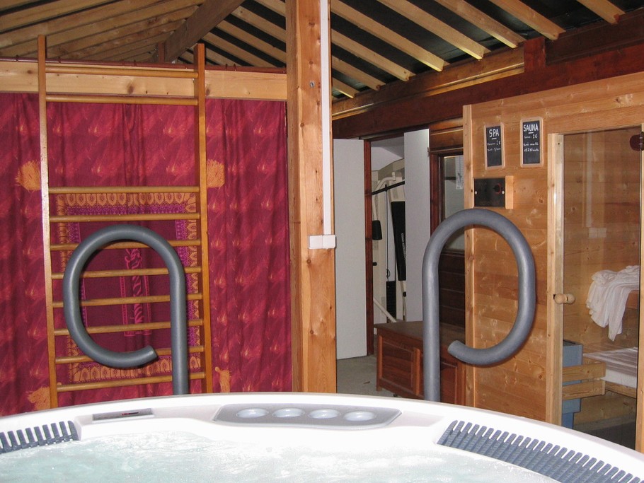 Sauna et Jacuzzi chez le propriétaire