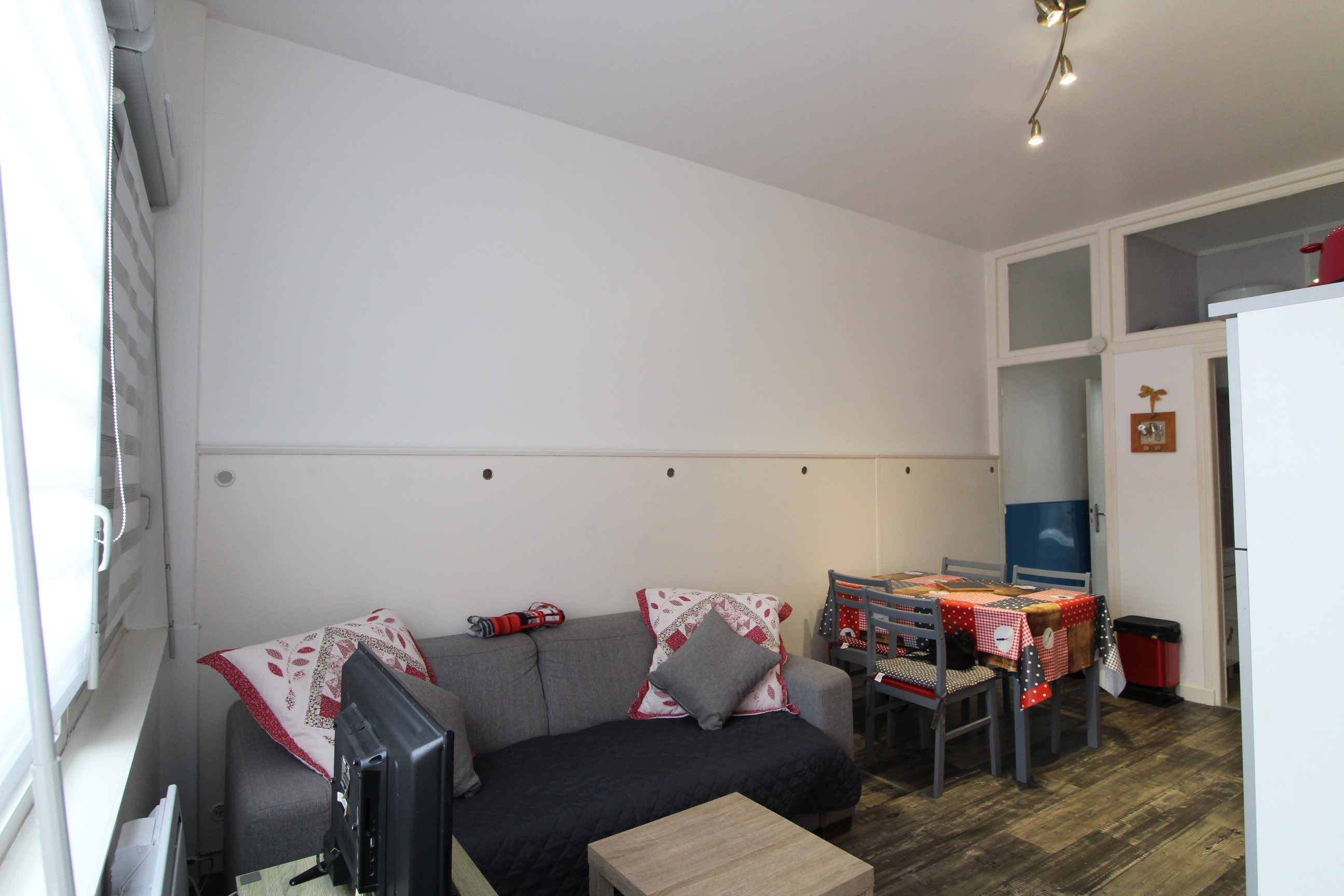 Espace salon / séjour - Appartement F1 RDC