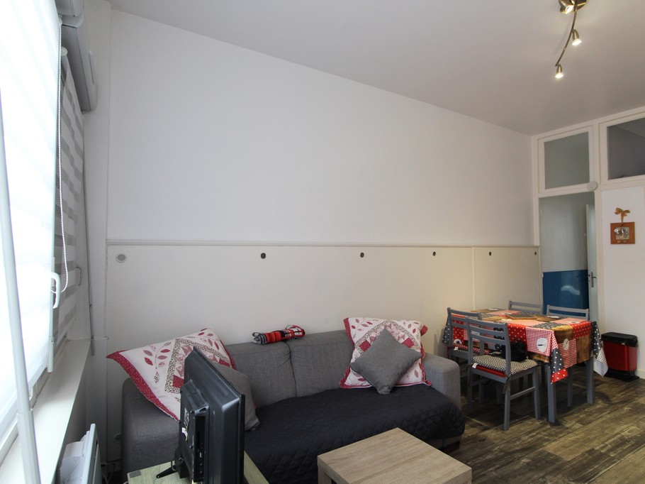 Espace salon / séjour - Appartement F1 RDC