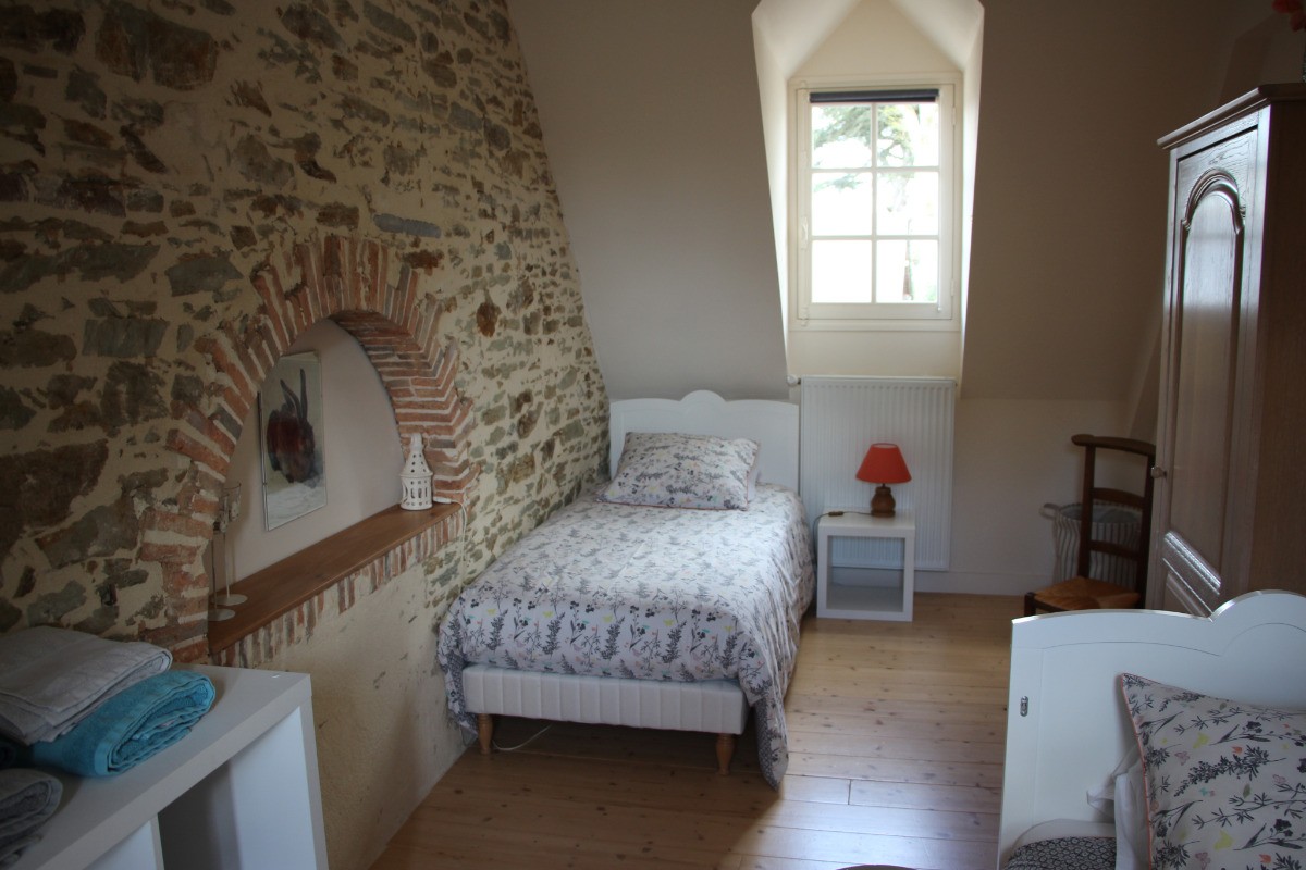 Chambre Denise 2 lits 1 pers
