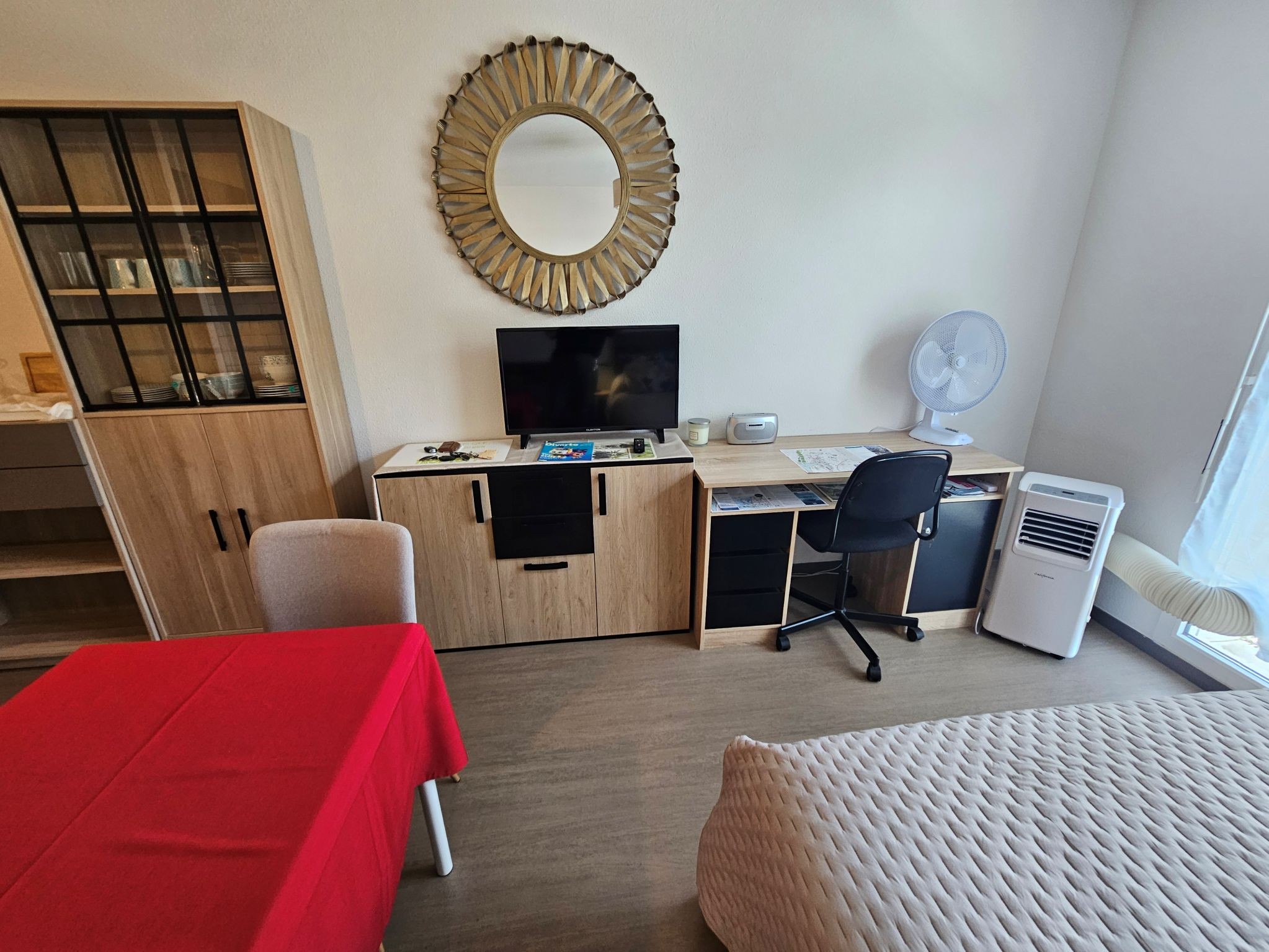 Bureau et wifi, climatiseur