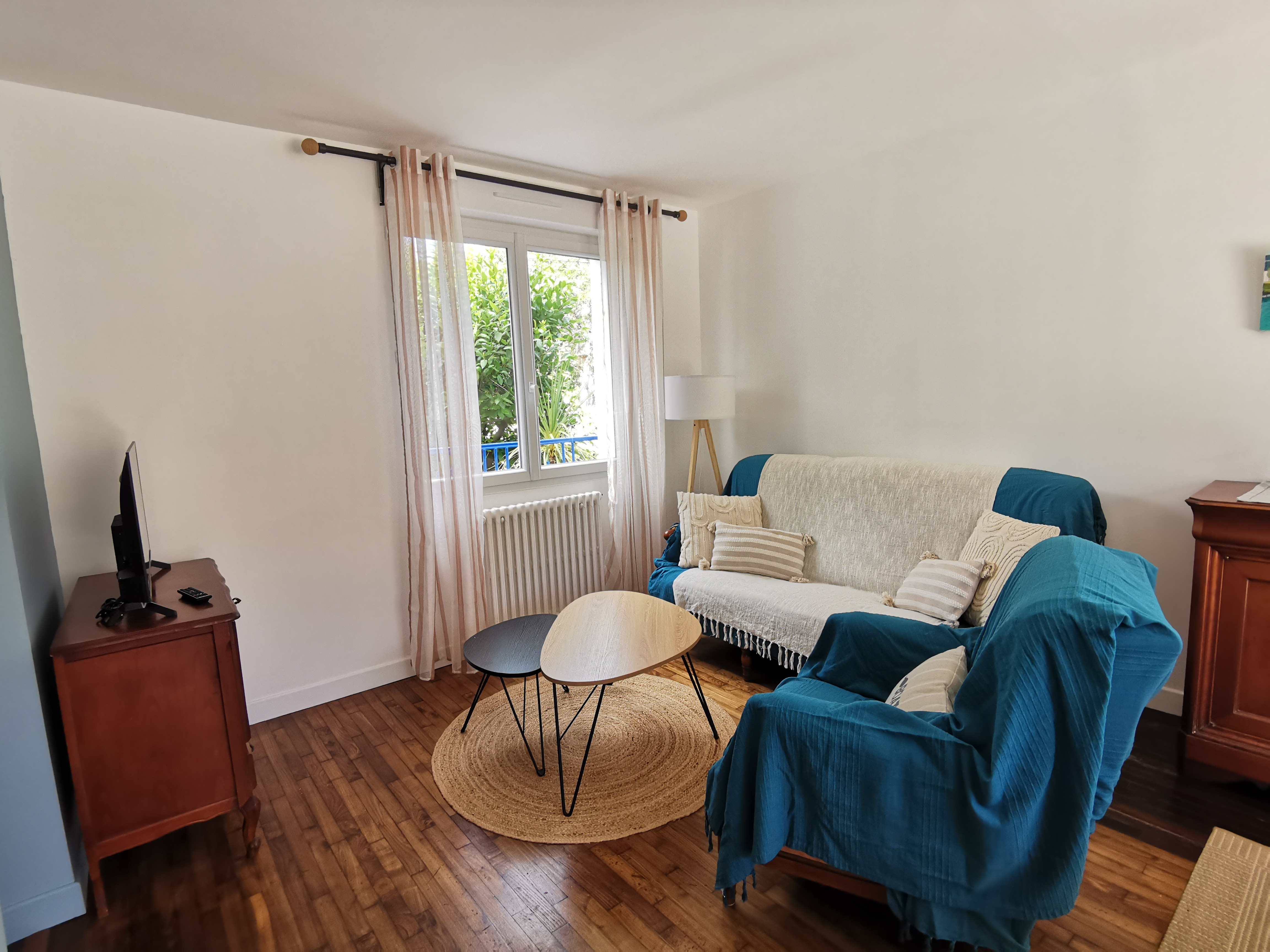 Salon avec TV et accès internet WIFI