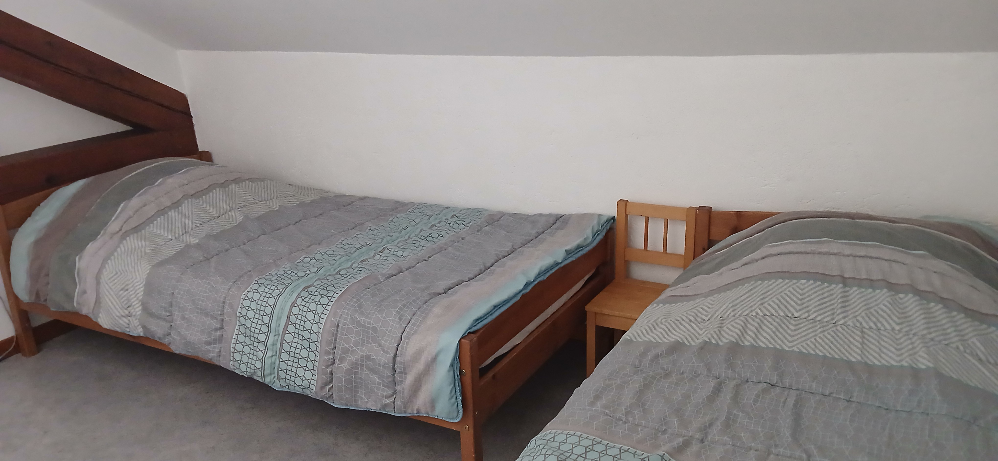 "La Boucharde" holiday cottage in Volvic: Bedroom 2