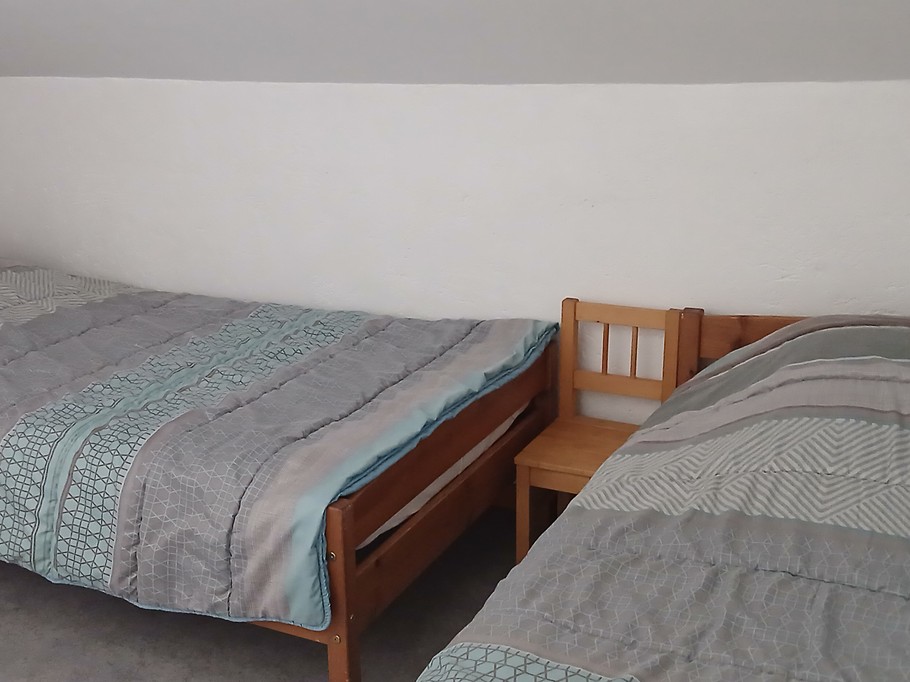 "La Boucharde" holiday cottage in Volvic: Bedroom 2