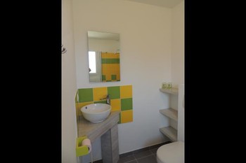 Chambres d'hôtes avec piscine dans le Parc naturel régional du Pilat - Salle d'eau de la Chambre Pomme