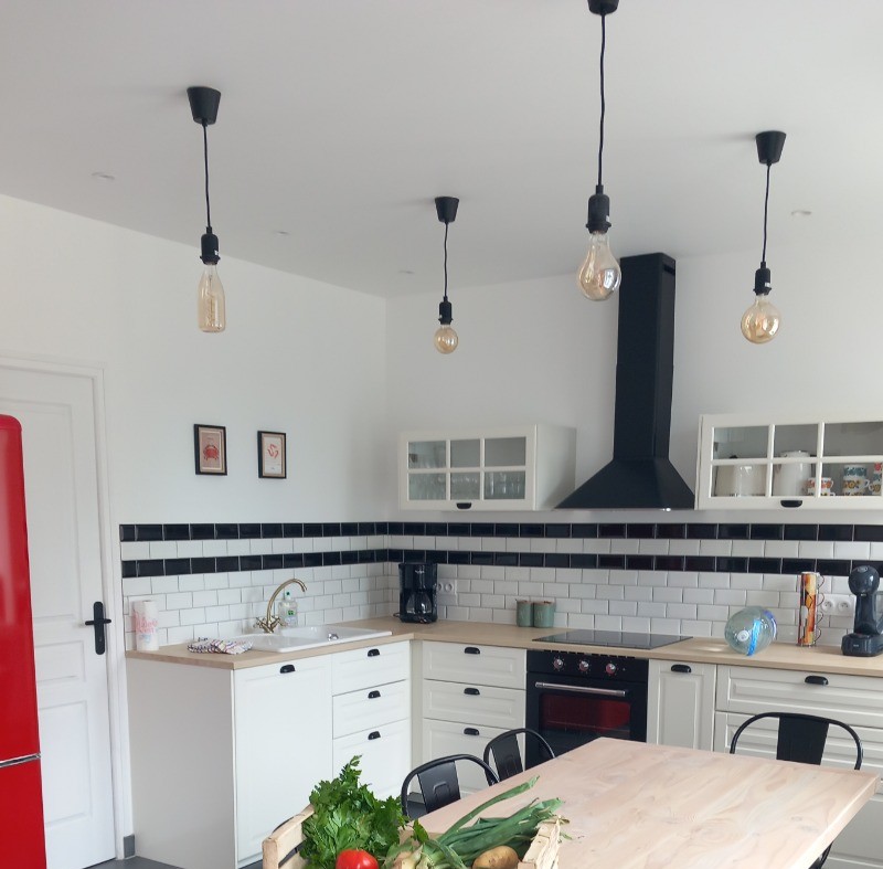 Le Saint, Location, Clévacances, Quemper-Guezennec un panier de légumes offert à votre arrivée