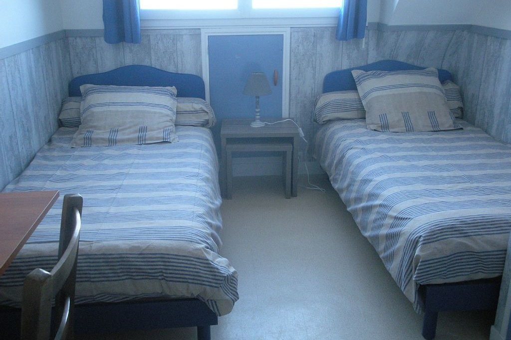 chambre  côté mer. 2 lits en 90