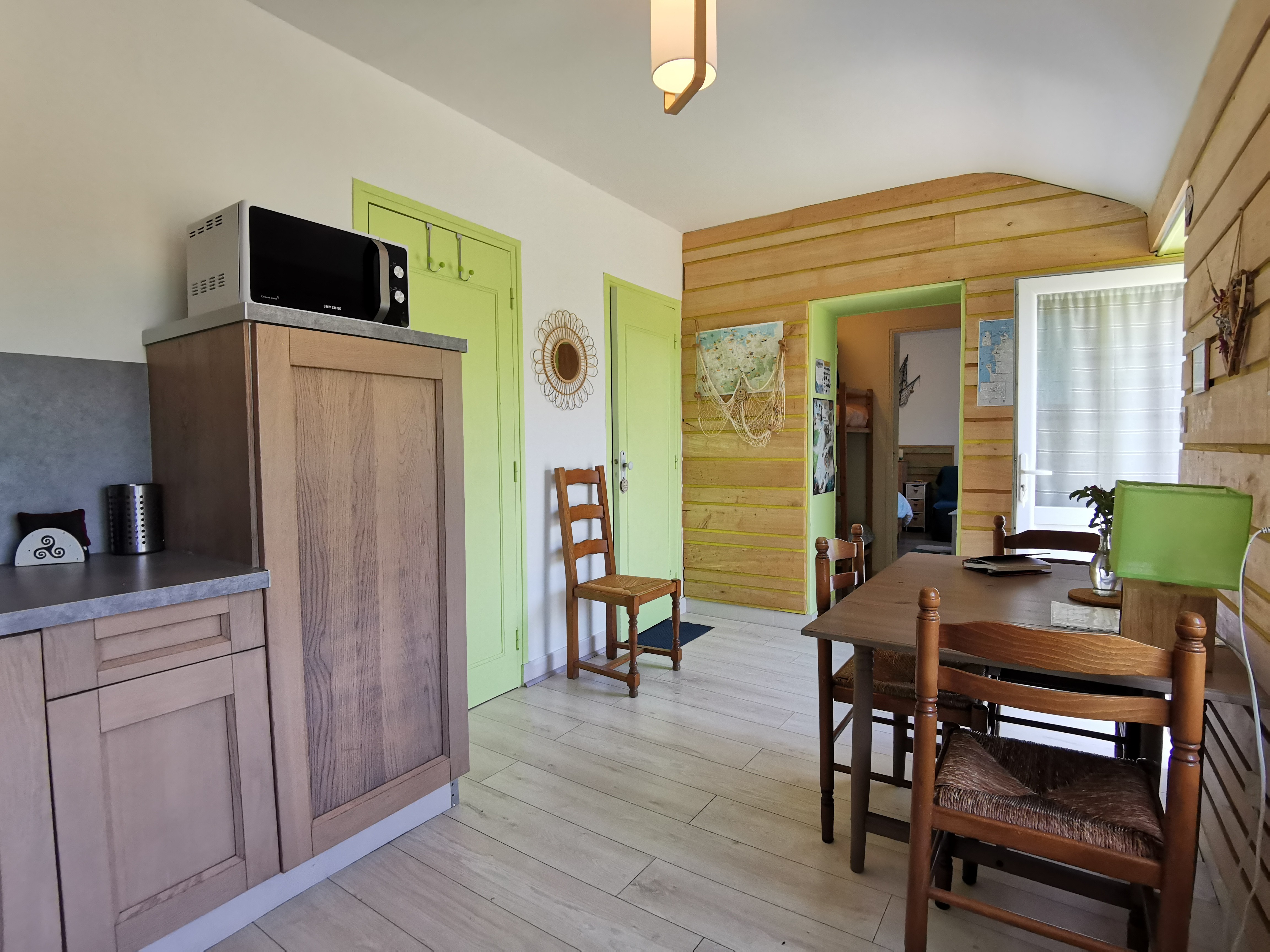 Living room-kitchen