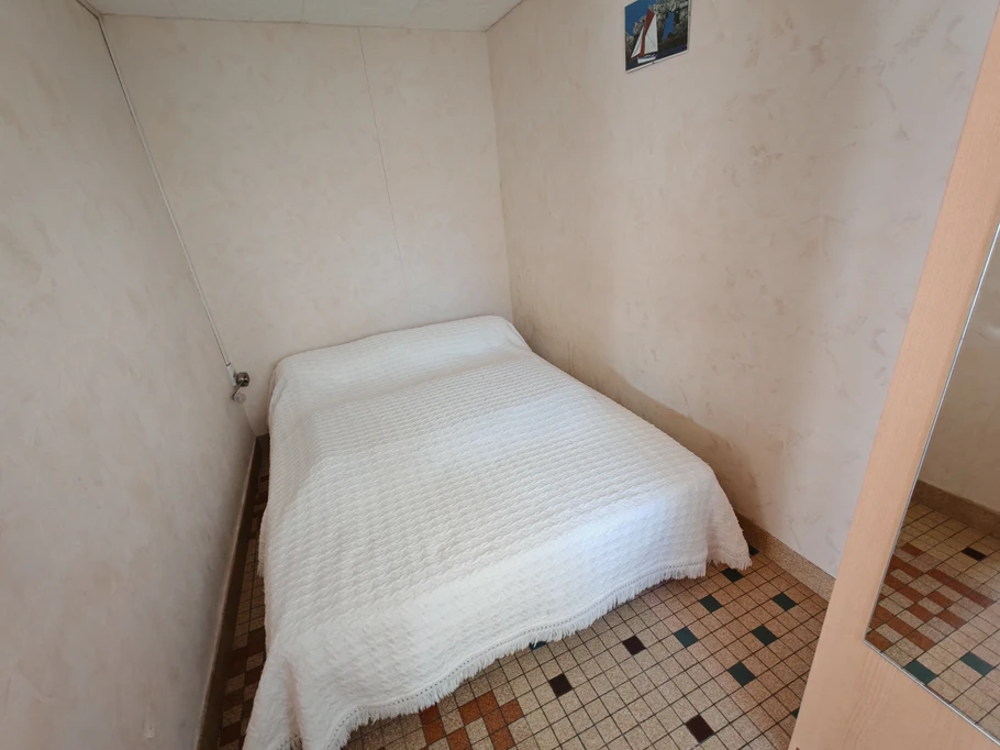 Chambre cabine avec 1 lit en 140
