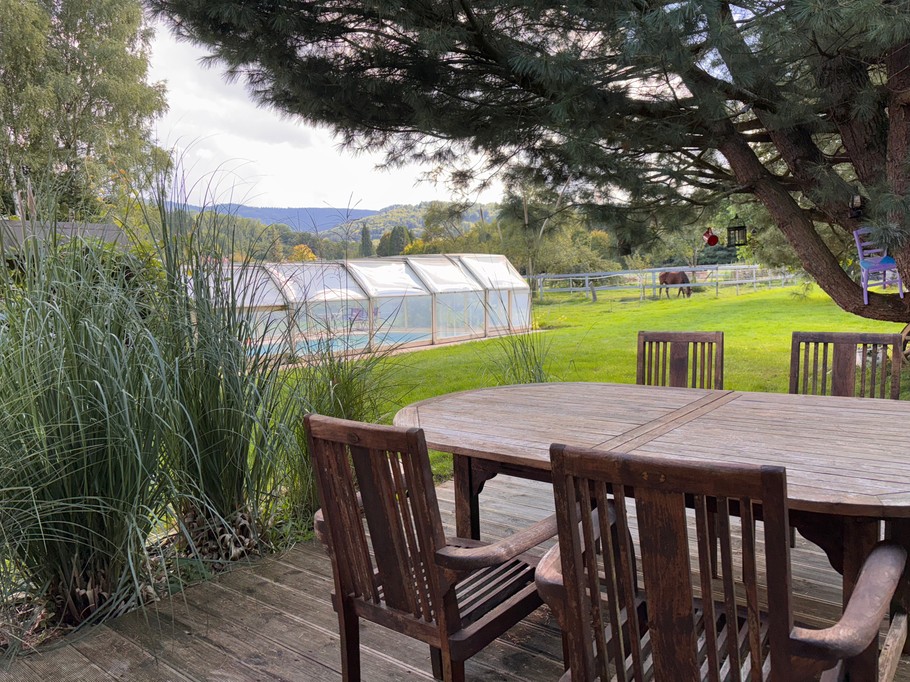 Terrasse & piscine  - Gites de Ban - Studio Ecureuil
