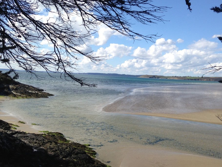 Plage de Sainte-Anne-la-Palud vue du GR 34
