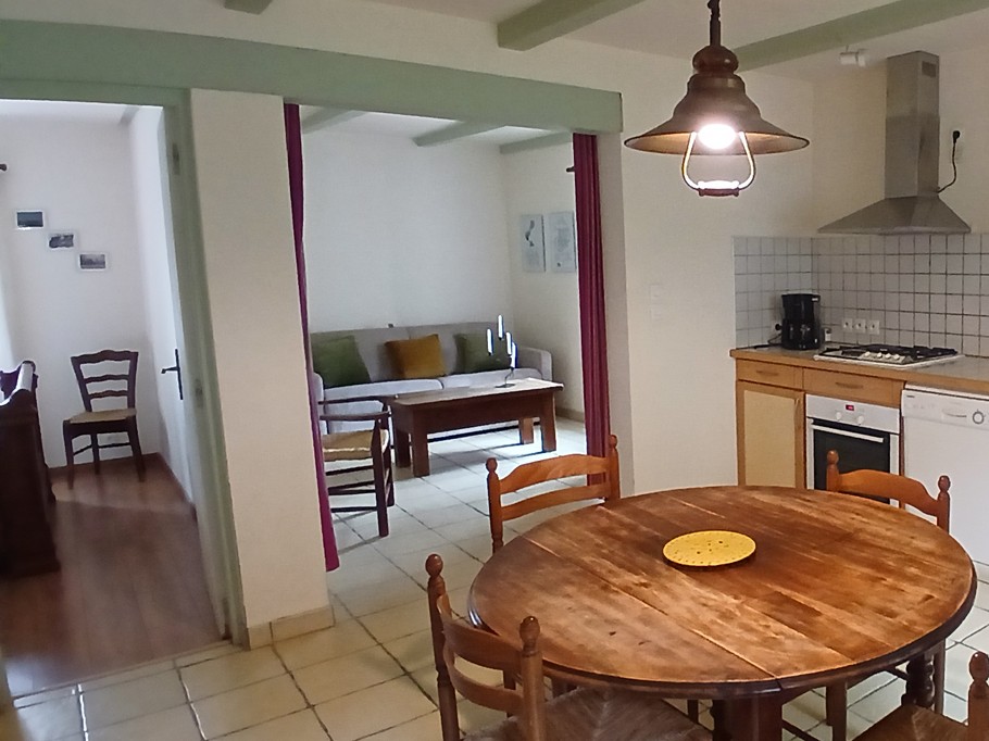 Gîte "Les Bannes", Saint Sauves d'Auvergne : The kitchen