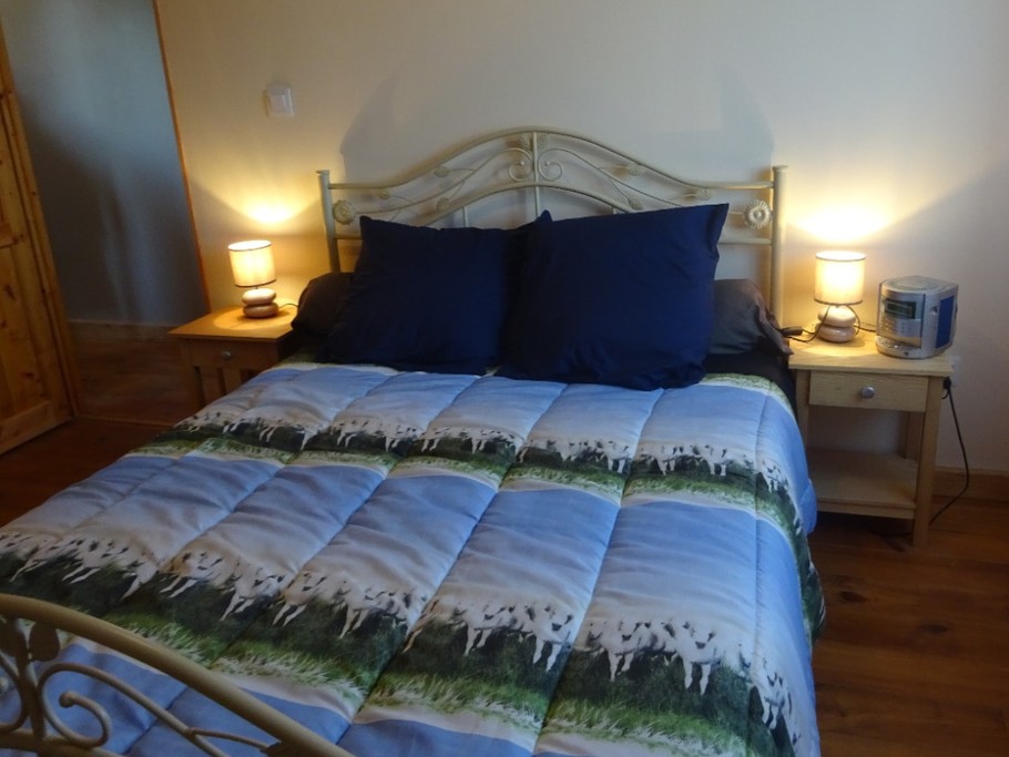 gîte dans le Jura - Lit double Chambre 1