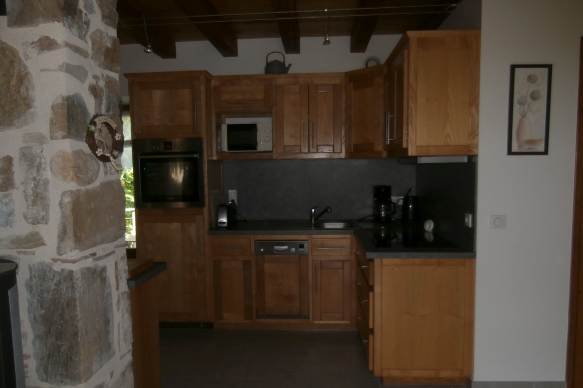 gîte de Trézagou la cuisine équipée St Céré LOT 46400
