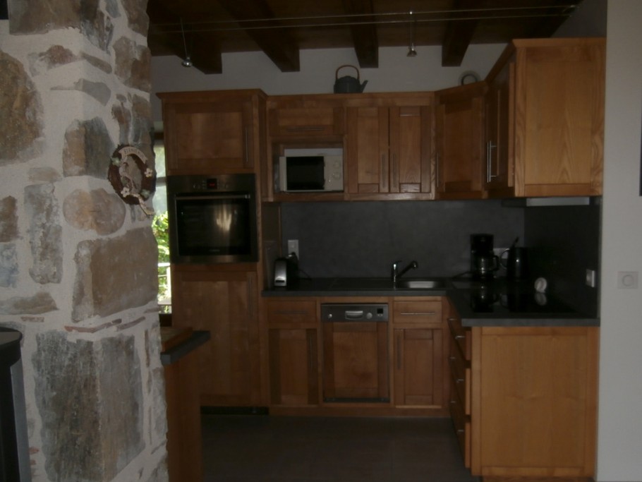 gîte de Trézagou la cuisine équipée St Céré LOT 46400