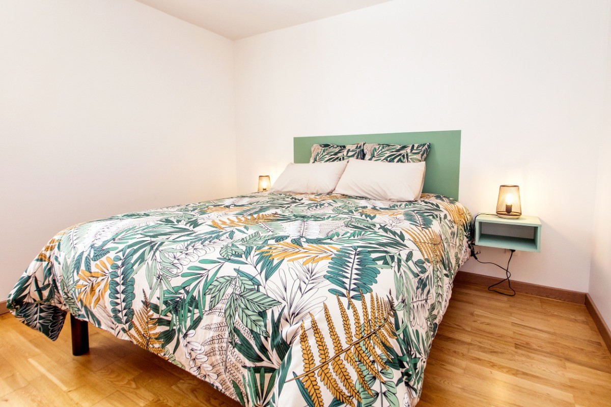 Chambre avec lit 160 à l'étage