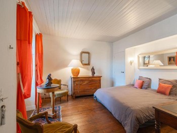 Chambre Isaac Gareshé pour 2 personnes, lit 180 cm, à Nieulle sur Seudre en Charente maritime