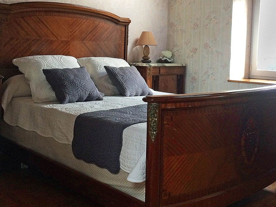 Chambre avec 1 lit 140cm