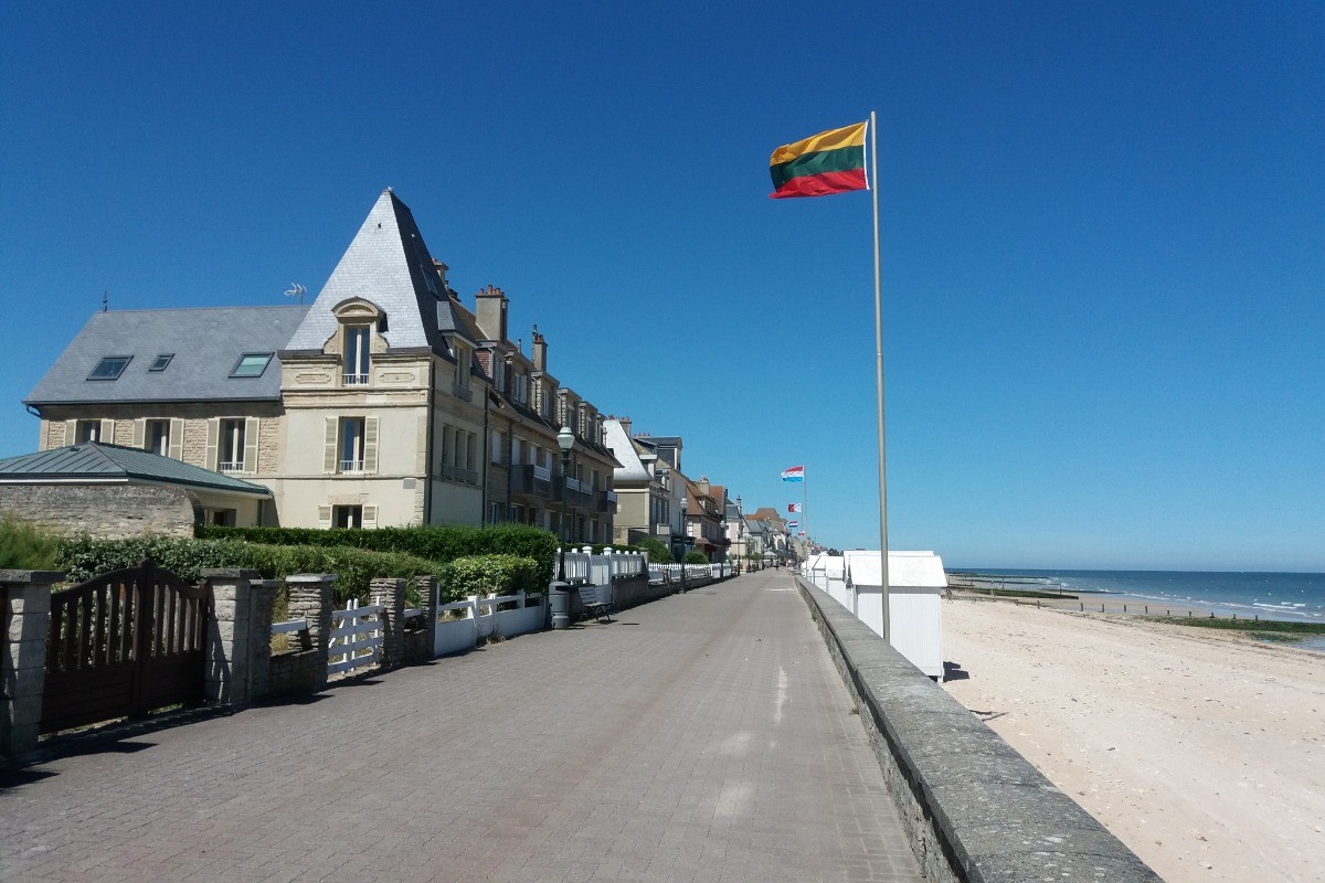 Digue de Saint aubin sur mer - entièrement piétonne