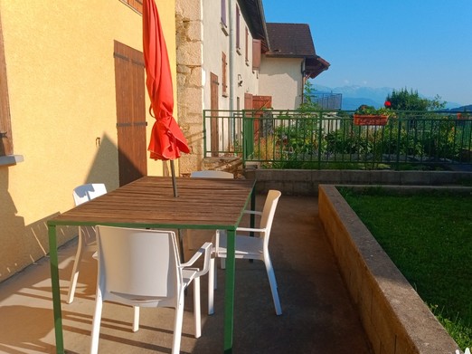 Terrasse pour les repas