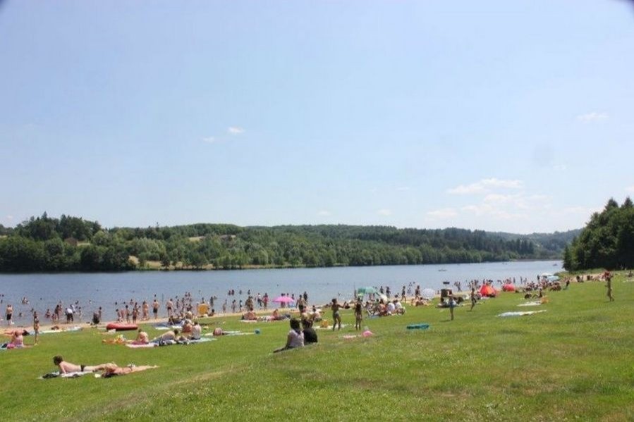 Plage du lac d'Aubusson