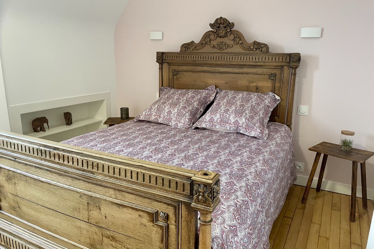 Niveau 2 : chambre 3 avec lit 140 et placard penderie