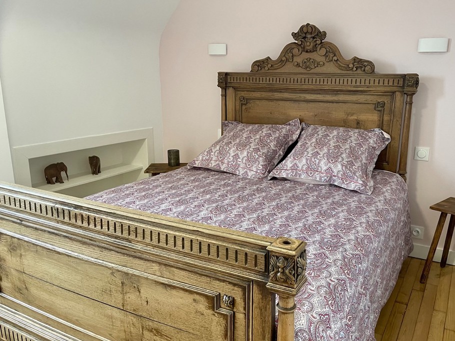 Niveau 2 : chambre 3 avec lit 140 et placard penderie