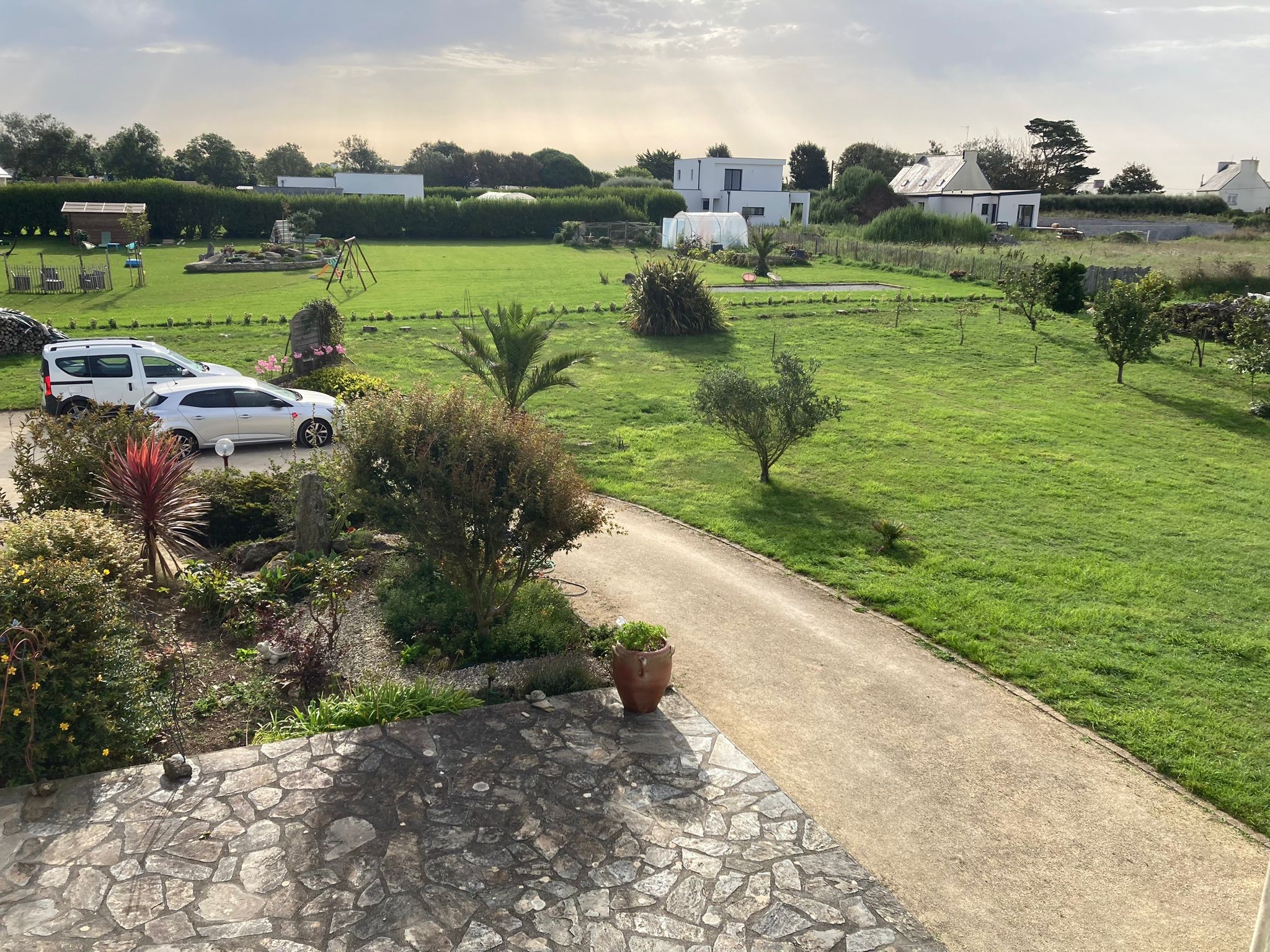 Le jardin et parking