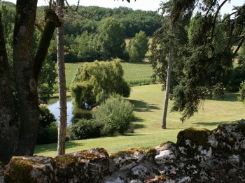 Le Farat - Gîte La Maison de Campagne - Parc et lac privé.