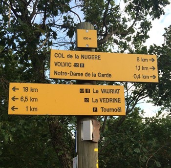 Au départ du gite nombreux chemins de randonnée