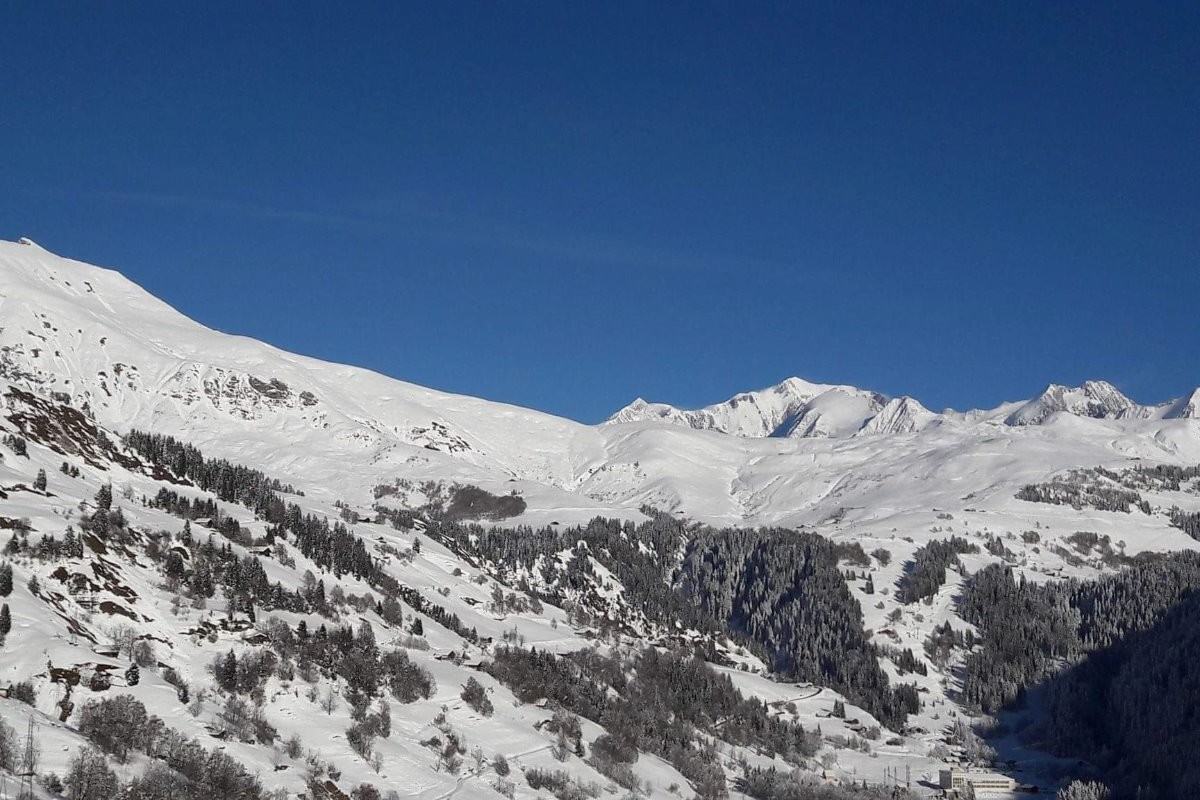 Col du Joly station Hauteluce-les Contamines et la chaine du Mt Blanc