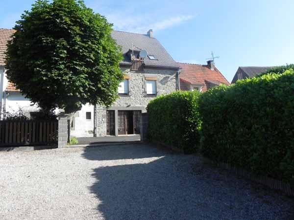 Vue de la maison où est aménagé l'appartement "les Marmottes"