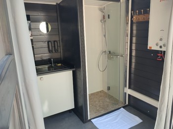 La douche intérieure