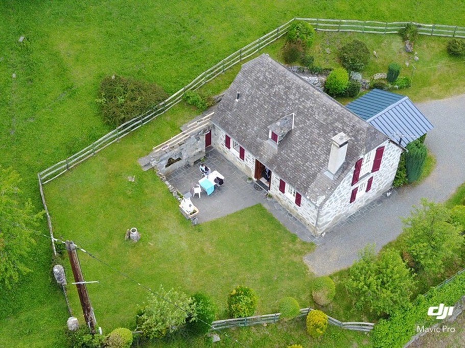 La grange vue du ciel