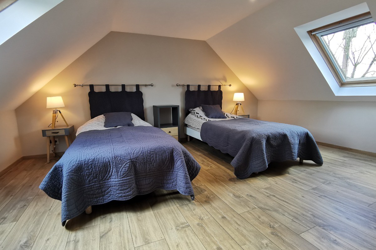 Mezzanine avec 2 lits 90